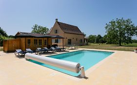 Luxury 3 Bed Home With Heated Swimming Pool Air Con And Boules Pitch